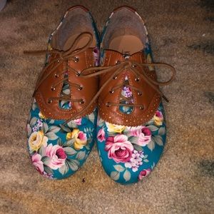 Floral shoes